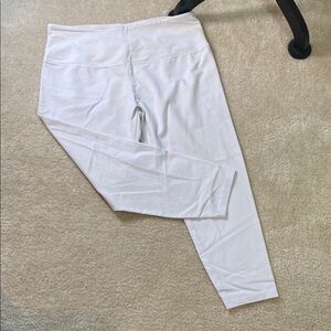 White High-Waisted Leggings